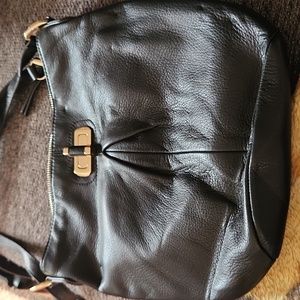 B makowsky black bucket style women's purse